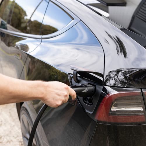EV car Untethered Vs Tethered Charging | Third Rock Energy